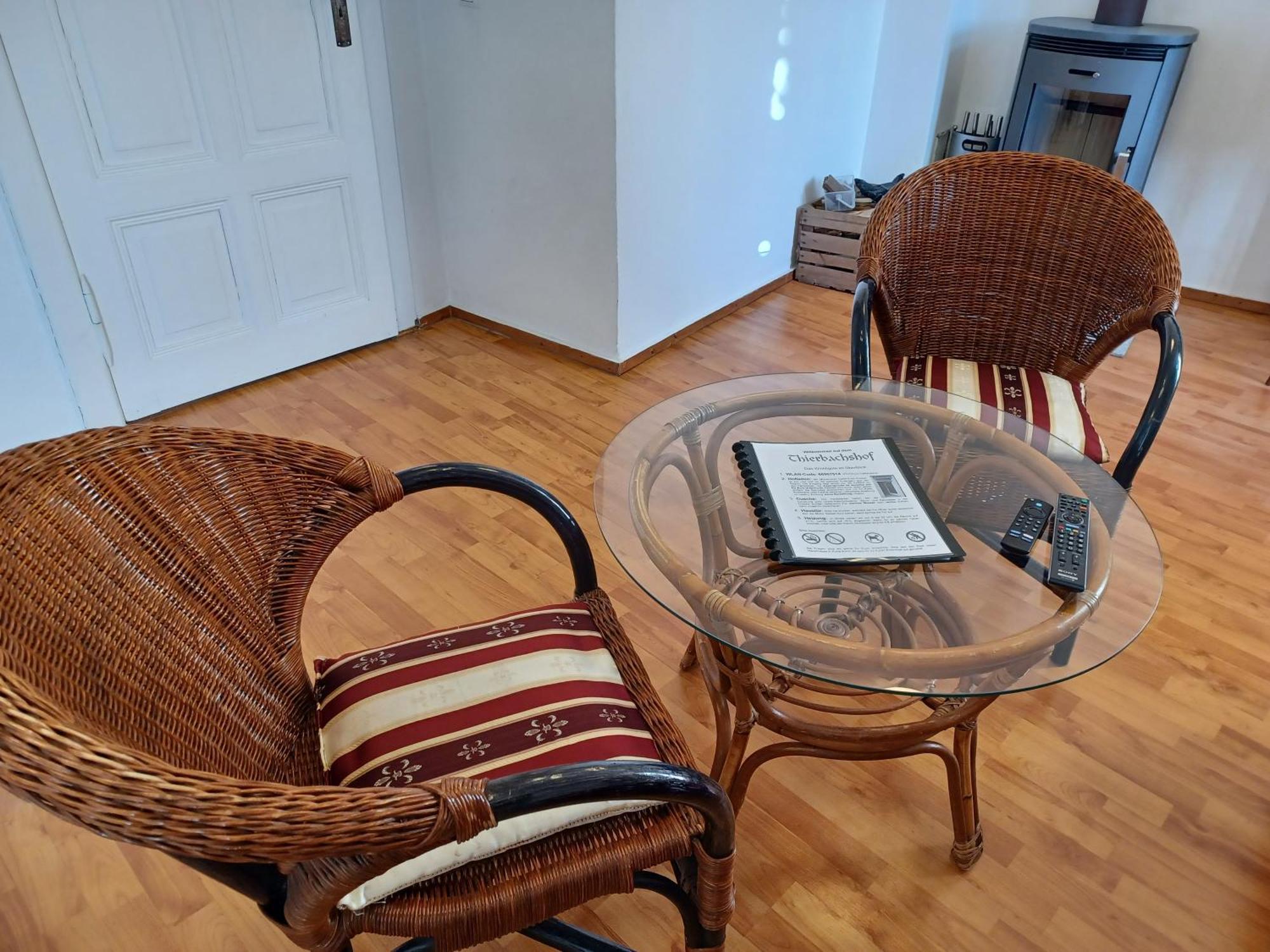 Ehemalige Bibliothek Apartment Fuer 2 Mit Kueche Kamin Netflix Parken Und Hofladen Steinhofel 외부 사진