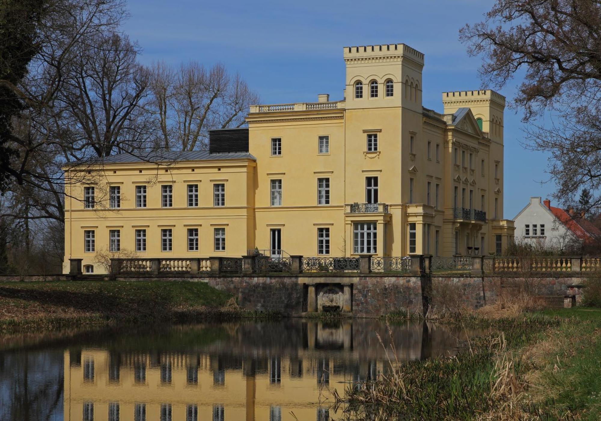 Ehemalige Bibliothek Apartment Fuer 2 Mit Kueche Kamin Netflix Parken Und Hofladen Steinhofel 외부 사진